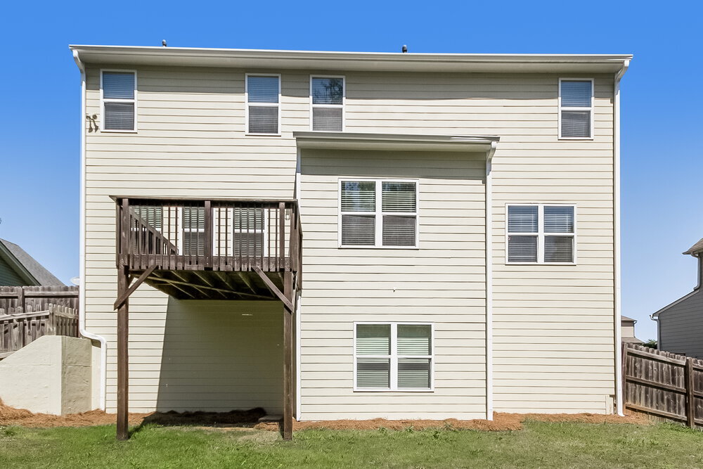 Building Photo - 1070 Sutherland Dr