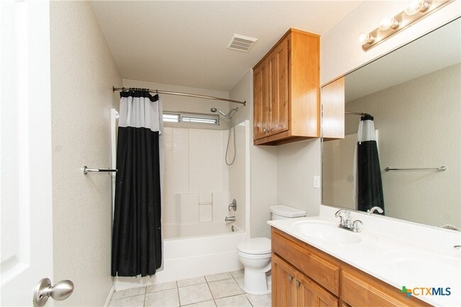 Building Photo - 1702 Indian Camp Trail