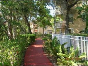 Building Photo - 225 S Tropical Trail