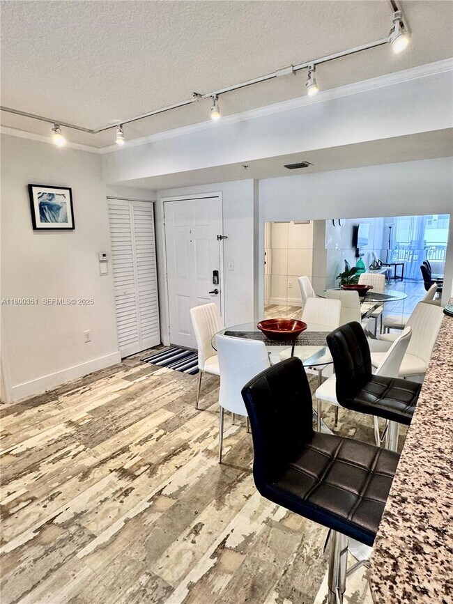 Building Photo - 2080 S Ocean Dr