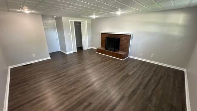 Building Photo - 5321 Juanita Ln