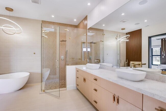 Building Photo - 1806 Lauren Dr