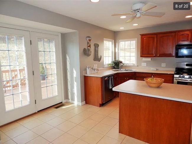 Building Photo - 1115 Linden Vue Dr