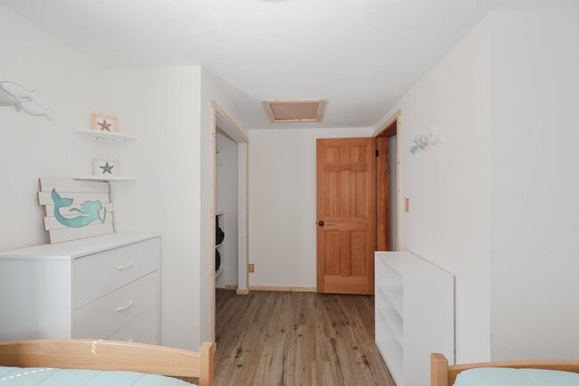 Building Photo - 40 Chemung Rd