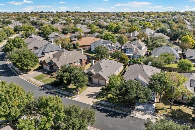 Building Photo - 765 Bent Wood Pl