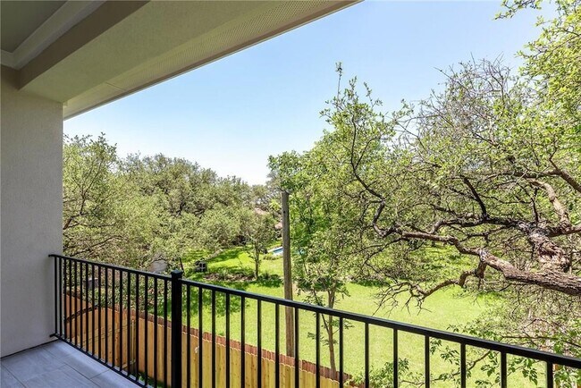 Building Photo - 1617 Woodwind Ln