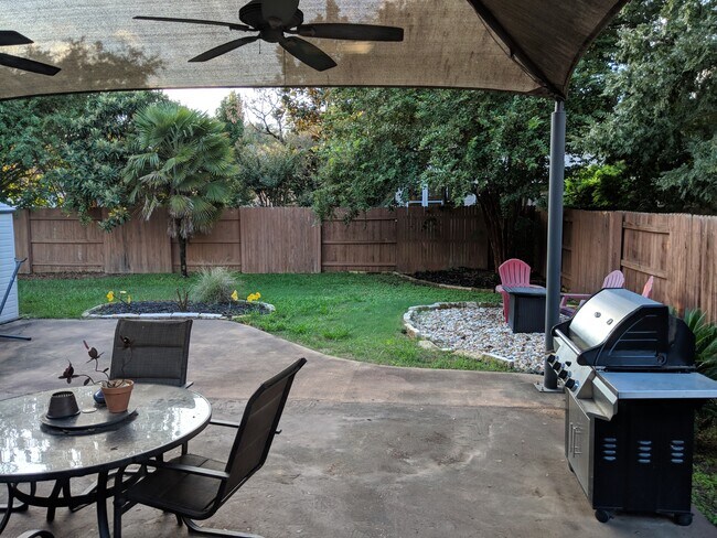 Building Photo - 1308 Meadow Lark Dr