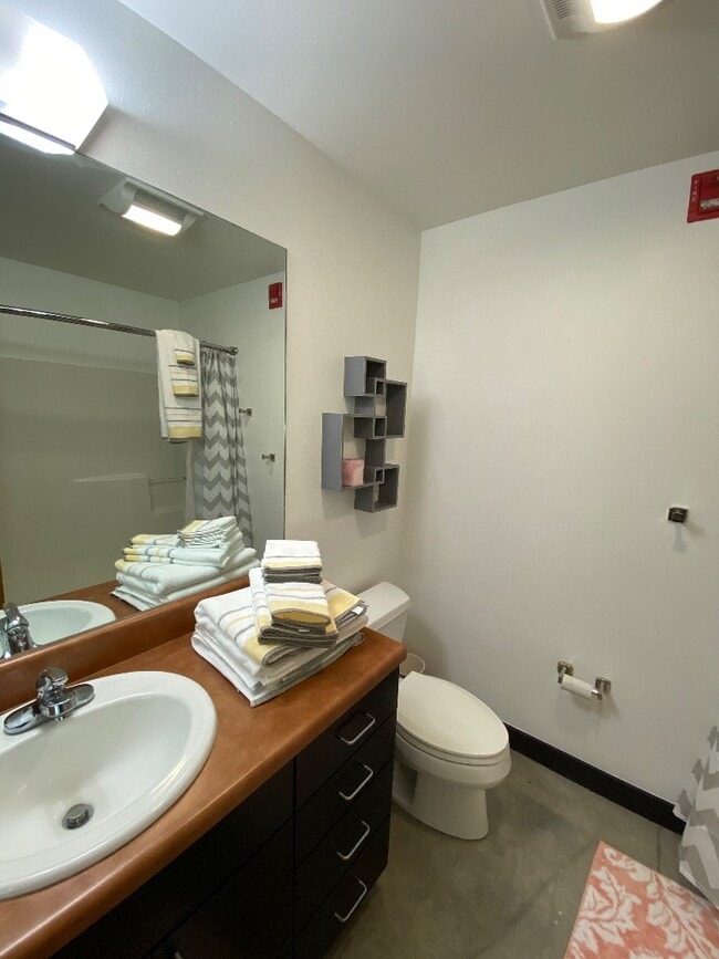 Building Photo - 420 US-89