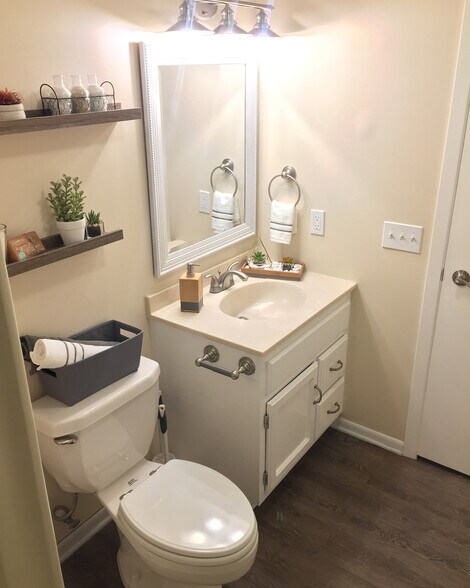 Newly updated 3/4 bathroom. - 1511 Trapp Court
