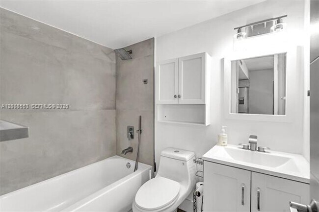 Building Photo - 8773 SW 36th St