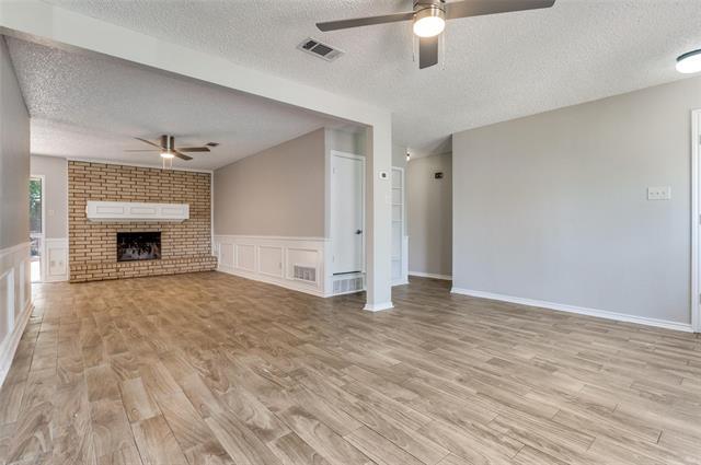 Building Photo - 1311 Willowbrook St