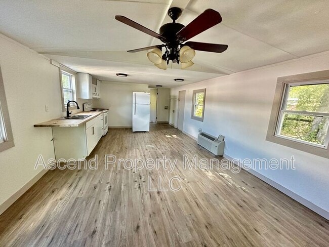 Building Photo - 65 El Fredda Ln