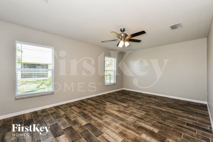 Building Photo - 1629 N Gator Cir