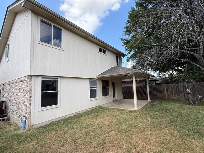 Building Photo - 2120 Jester Farms Rd
