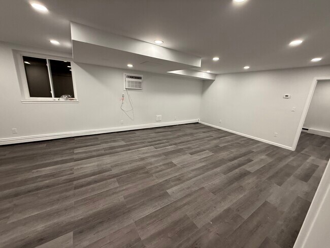 Living Area - 53 Homeland Dr