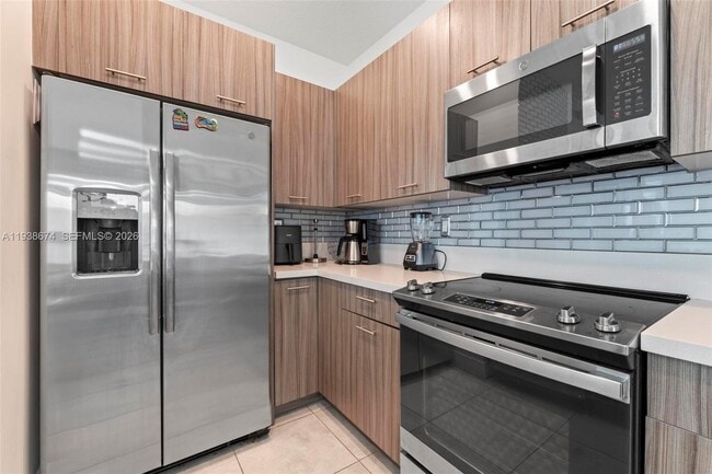 Building Photo - 8367 Central Park Blvd