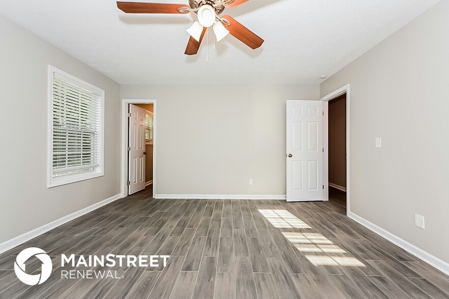 Building Photo - 5877 Homestead Cir