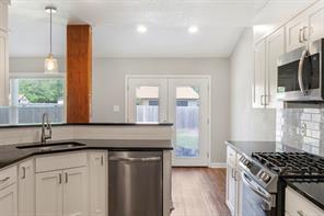 Building Photo - 501 Elm Ct