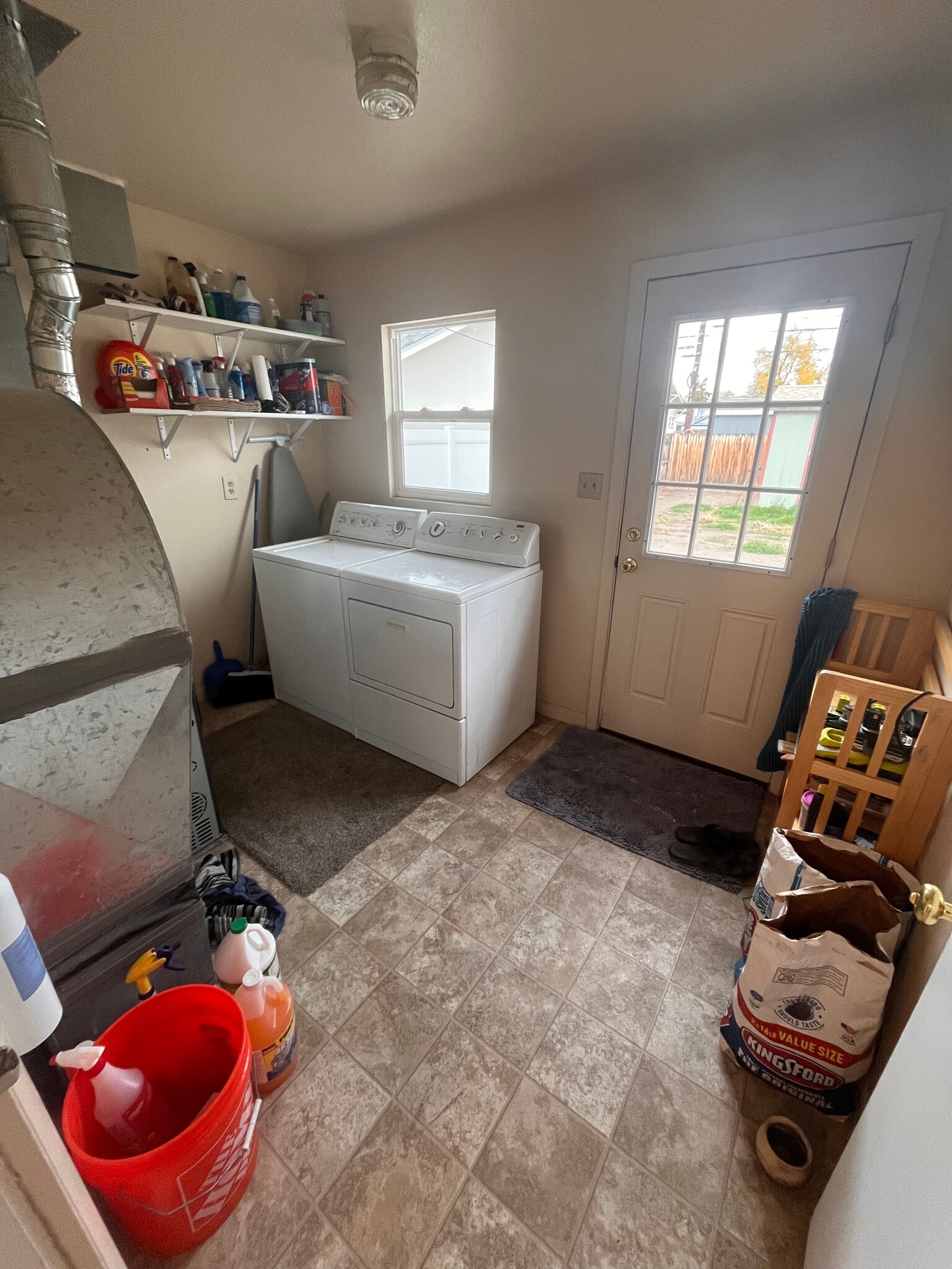 Building Photo - 1520 White Ave