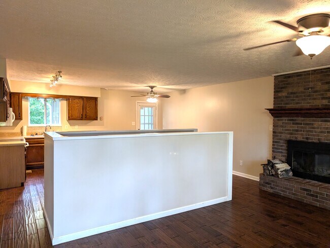 Building Photo - 10609 Sprawls Point