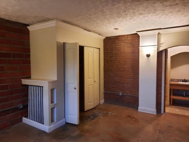 Building Photo - 3727 W 159th St