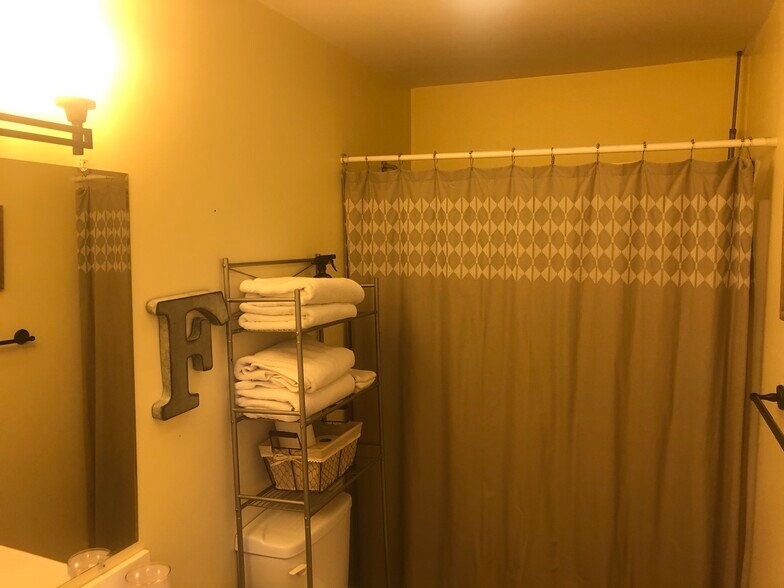 Bathroom - 8923 Path Way