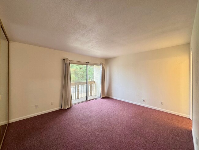 Building Photo - 1975 Olmo Way