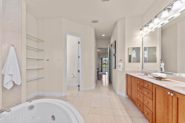 Building Photo - 3631 Thurloe Dr
