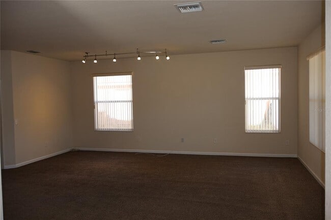 Building Photo - 4013 SW 51st Ct