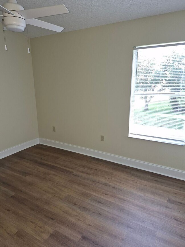 Building Photo - 2 Bedroom 2.5  bathroom Kissimmee, newly renovated...