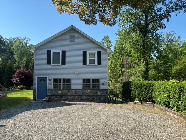 Building Photo - 62 Whippoorwill Rd E