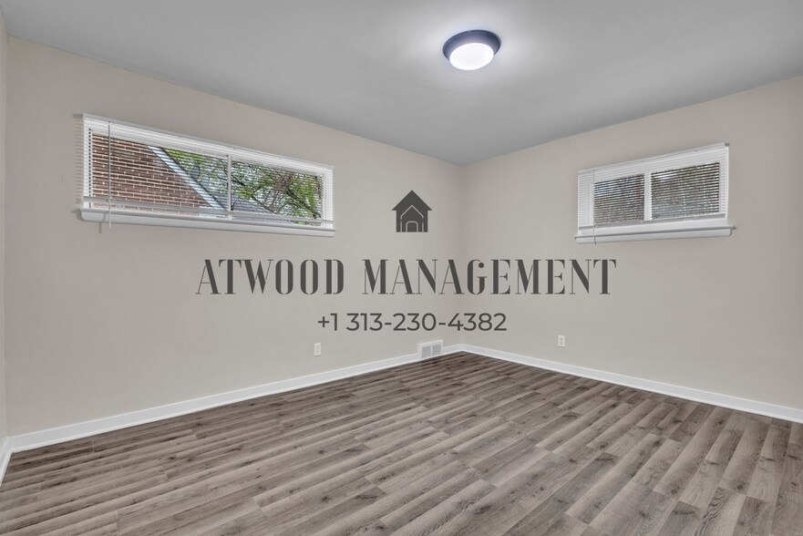 Building Photo - This beautifully updated 3-bedroom, 1-bath single-family home is ready for move-in!