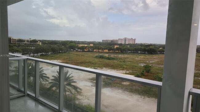 Building Photo - 2000 Metropica Wy
