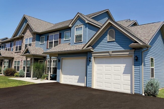 Building Photo - North Ponds Apartments Homes