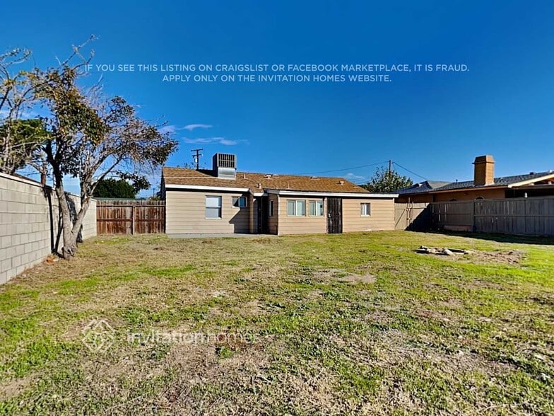 Building Photo - 17957 Orange Way