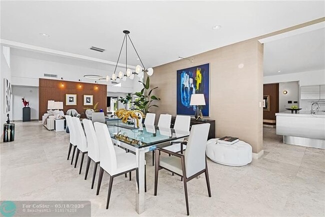 Building Photo - 2416 Bayview Dr