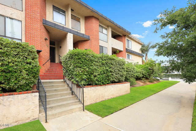 Building Photo - 601 S El Molino Ave