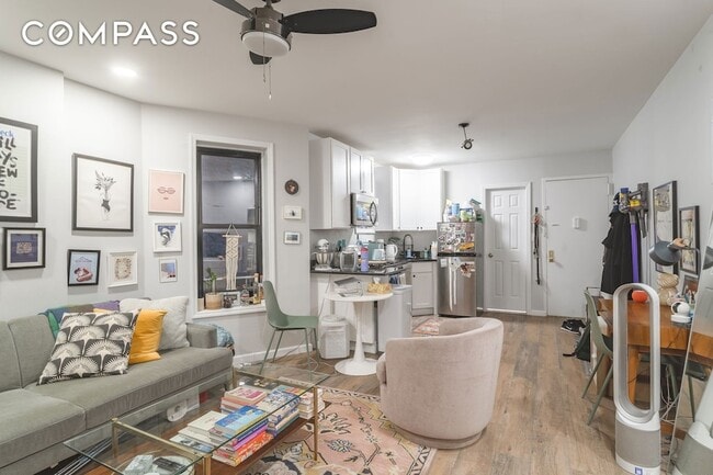 Building Photo - 43 Underhill Ave