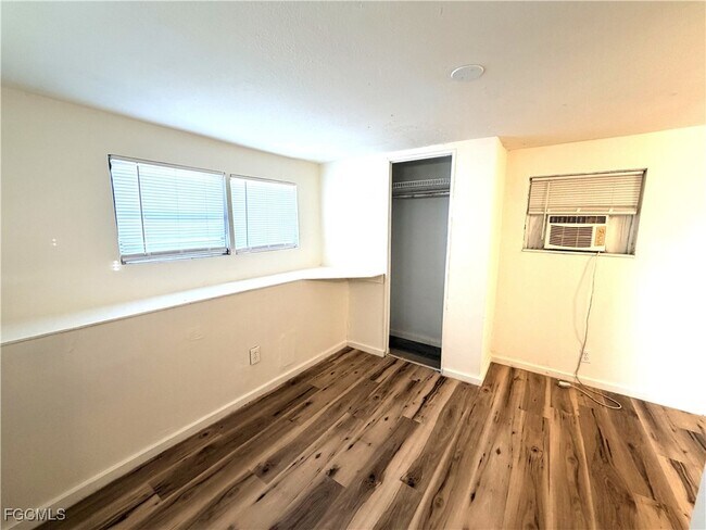 Building Photo - 8115 Tolles Dr