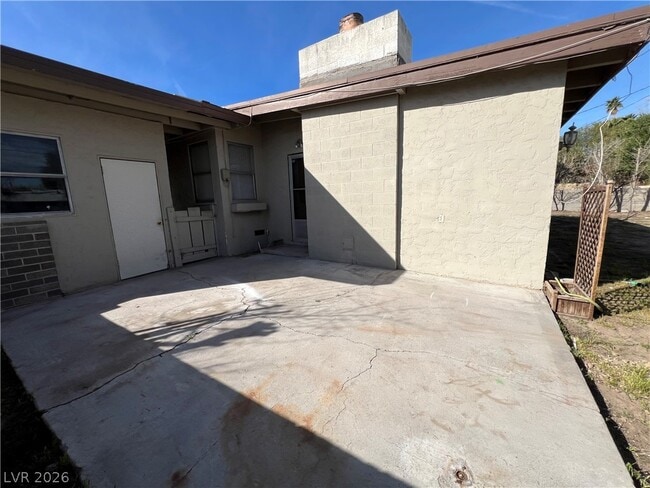 Building Photo - 1425 Wengert Ave