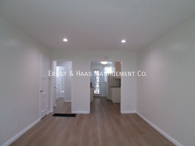 Building Photo - Lovely 1 Bedroom Apartment in Prime Bixby ...