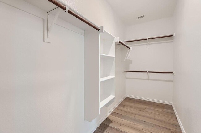 Building Photo - 231 Autumn Sage Ln