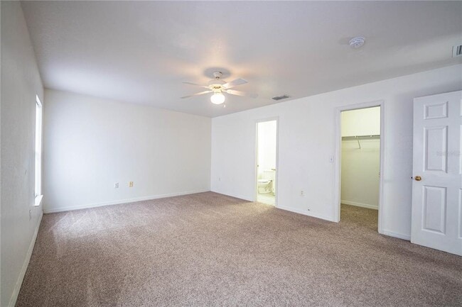 Building Photo - 812 Marcia Loop