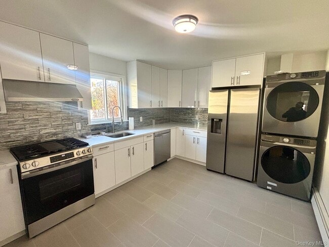 Building Photo - 225 Cleveland Ave