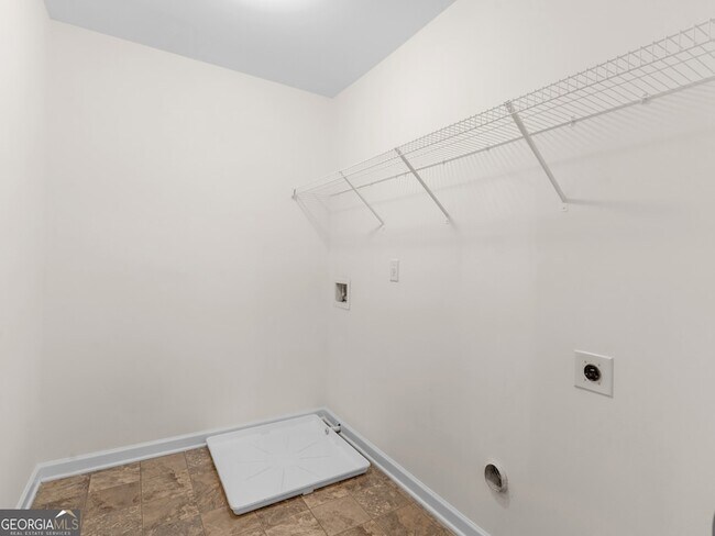 Building Photo - 1064 Lear Dr