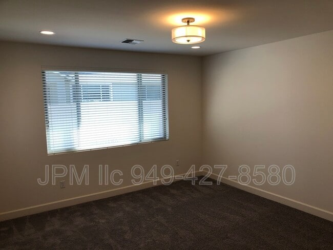 Building Photo - 11196 Grazing Cattle Ln