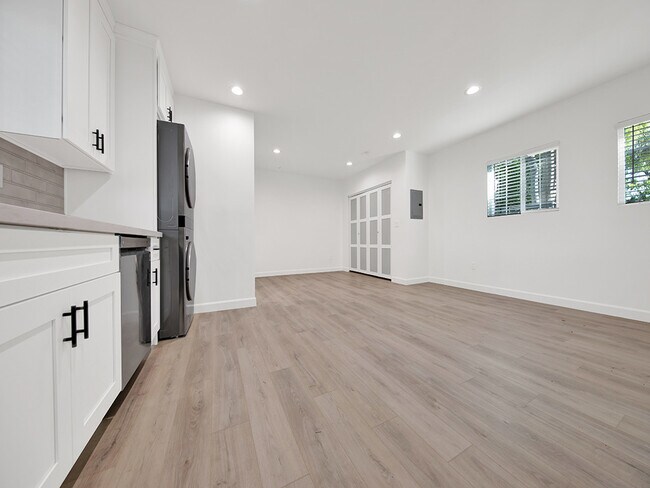 Building Photo - 16830 Killion St