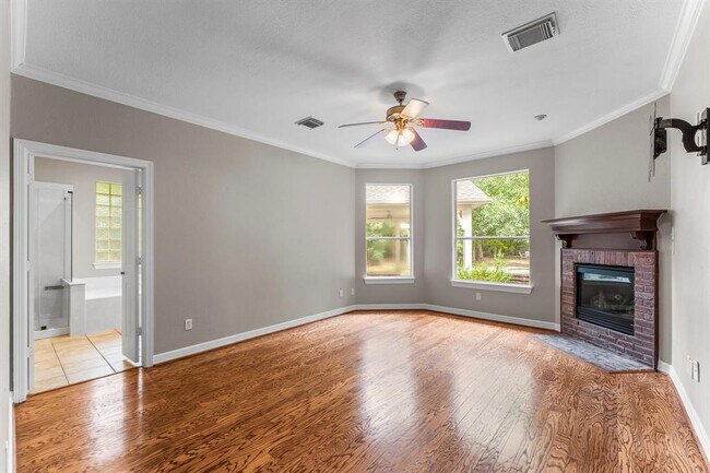 Building Photo - 9520 Chasewood Blvd