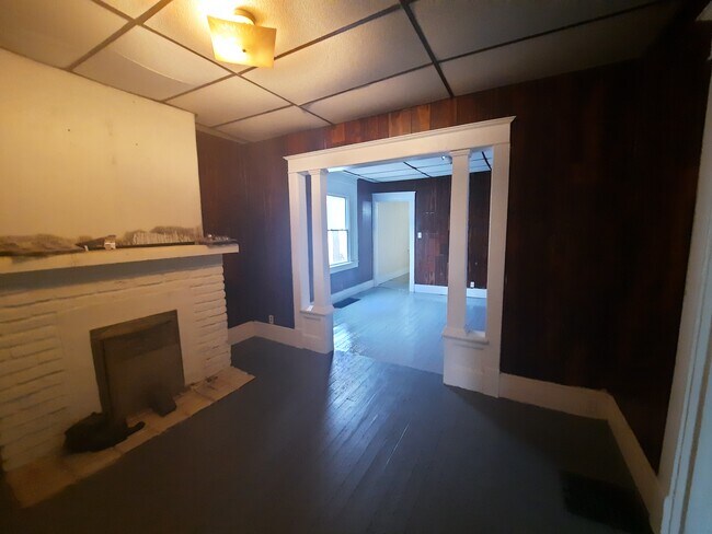 Living Room to Dining Room - 2148 W Lee St