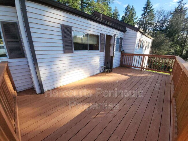 Building Photo - 1911 Jacobsen Blvd